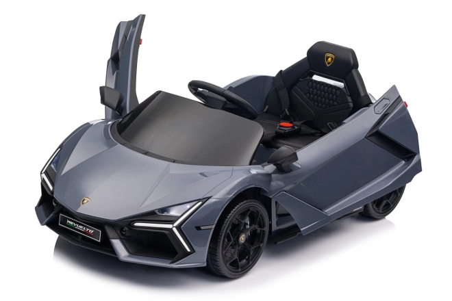 Auto lamborghini revuelto šedé
