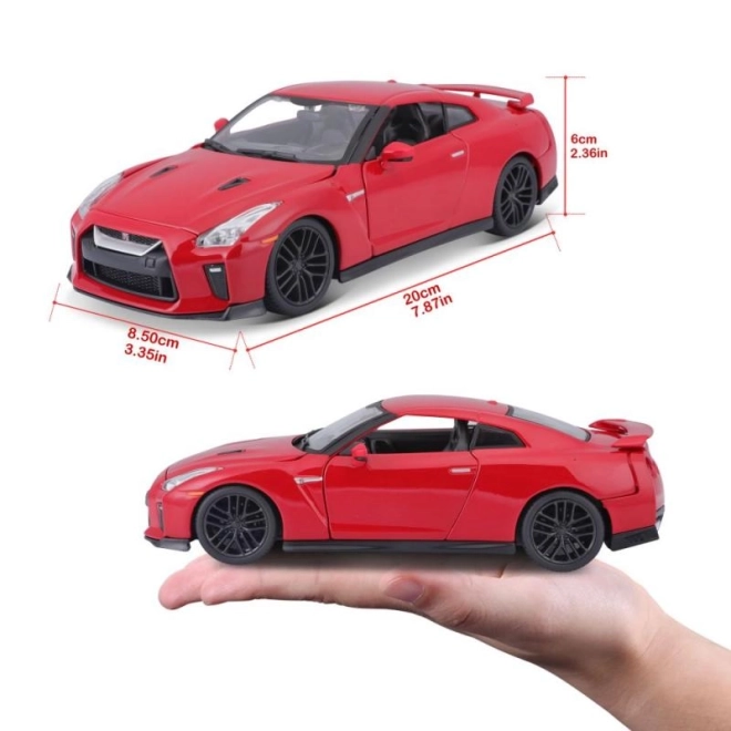 Nissan GT-R Bburago 1:24 metallic bílá – Červený