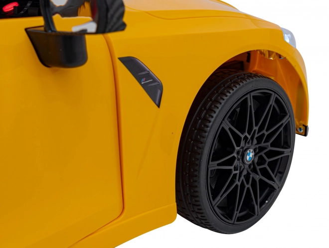 BMW M4 Vehicul Alb – Žluté