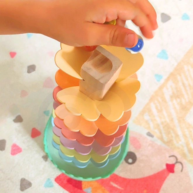 Dřevěná spirálová věž Tooky Toy pro děti