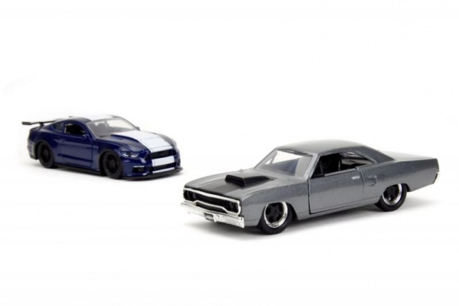 Twin Pack Modely Aut Ford Mustang GT350 a Plymouth Road Runner z Rychle a Zběsile