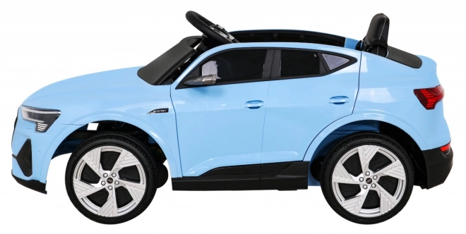Audi E-Tron Sportback pentru copii + Pilot + tracțiune 4x4 + pornire lentă + radio MP3 + LED – Modrá