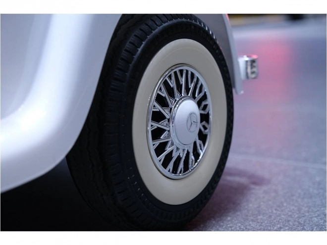 Retro auto na akumulátor Mercedes-Benz 540K – Bílé