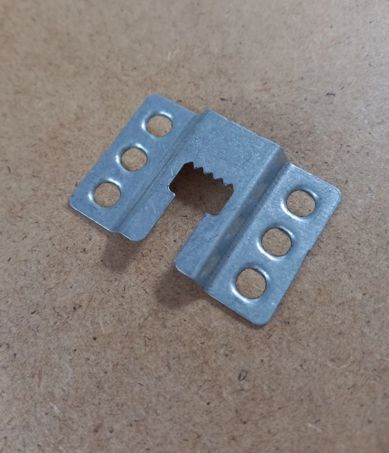 Plastový rámeček na puzzle A2 bílý
