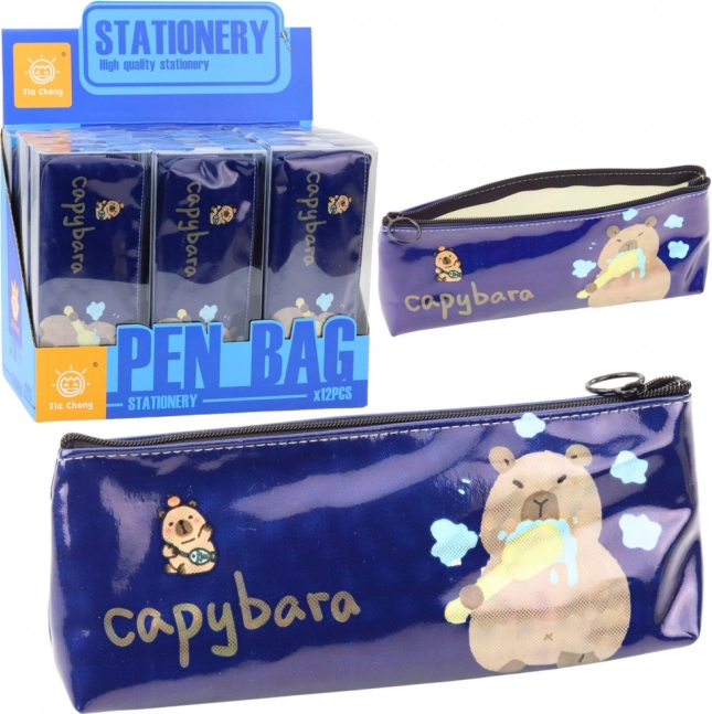 Granátový penál s kapybarou čistící si zuby