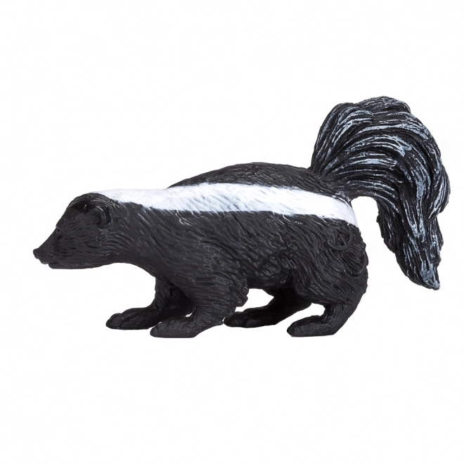 Realistická figurka skunka