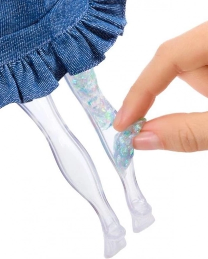 Magické průhledné nohy, které můžeš naplnit