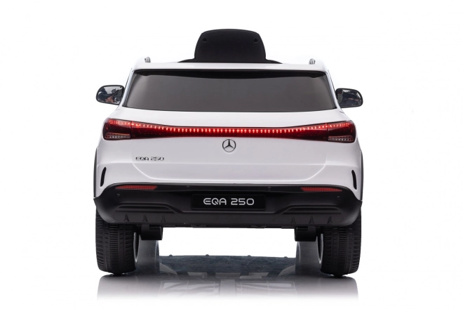 Elektrické auto Mercedes Benz EQA 250 bílé