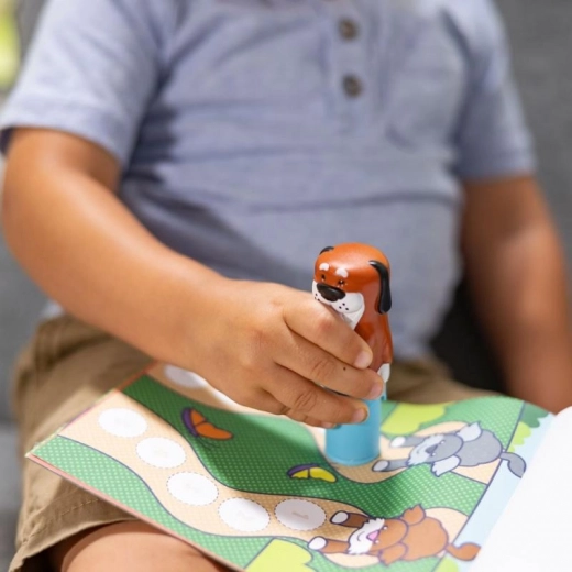 Roztomilý psí design motivuje k tvoření