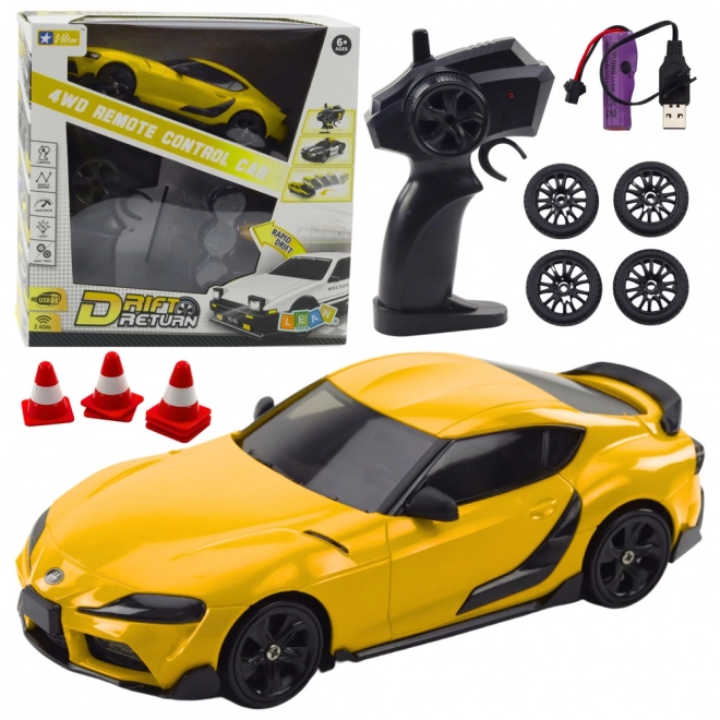 Žluté dálkově ovládané driftovací auto 4WD