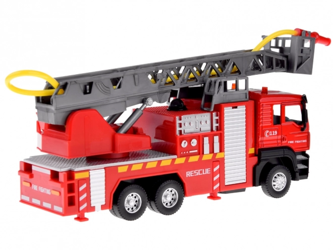Hasičské auto s žebříkem stříkajícím vodu ZA4641