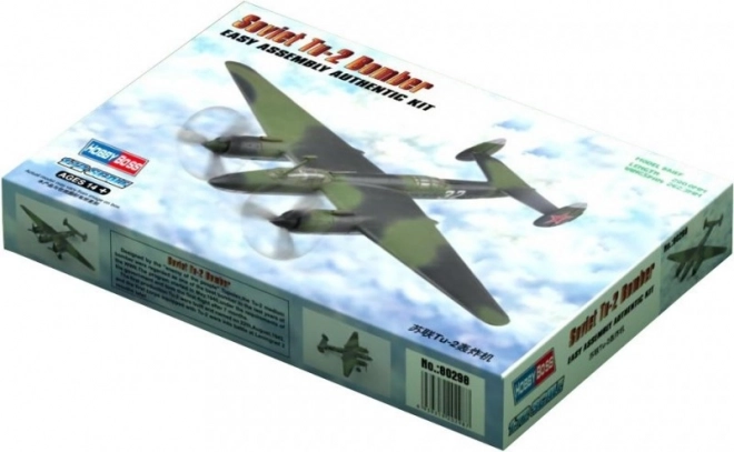 Plastikový model sovětského bombardéru Tu-2