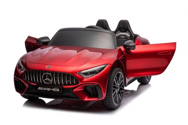 Mercedes AMG SL63 červeně lakované auto na baterie