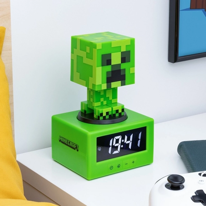 Budík s motivem Minecraft Creeper
