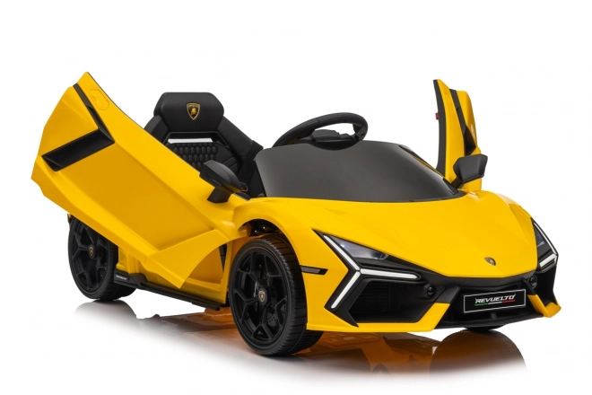 Auto Lamborghini Revuelto žluté