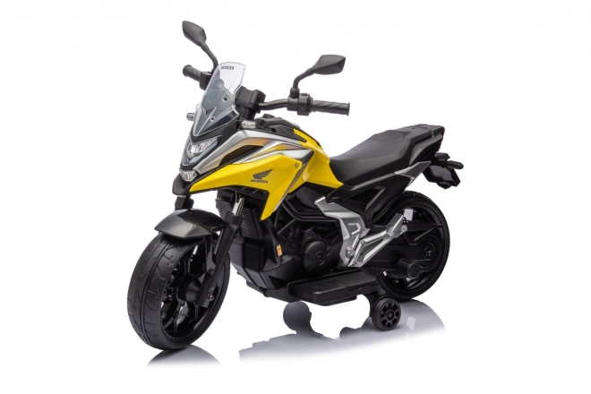 Motocykl Honda NC750X žlutý