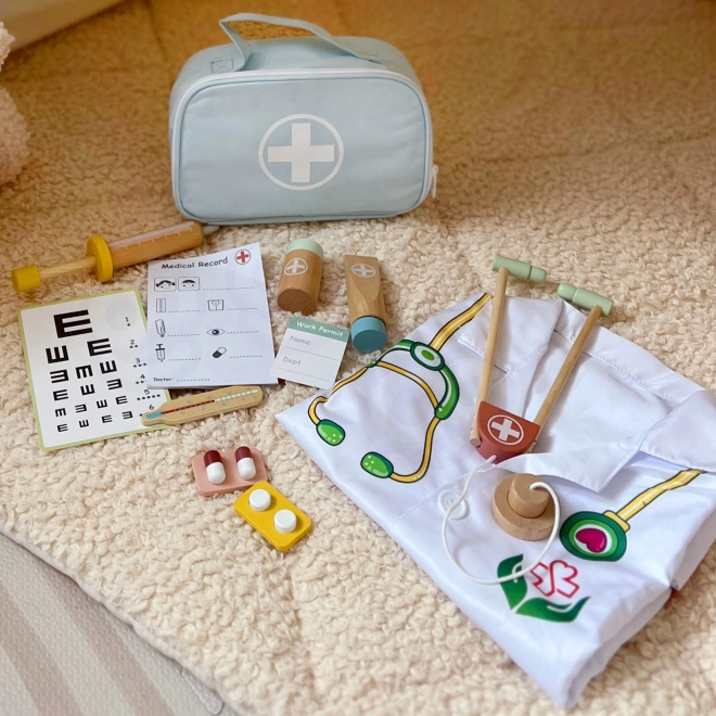 Dřevěný doktorský set