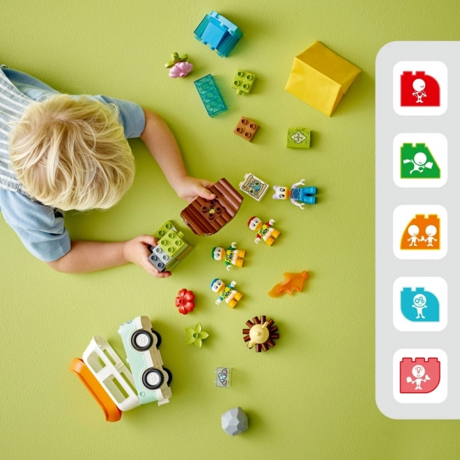 LEGO DUPLO 10997 Kempování s Disney postavičkami