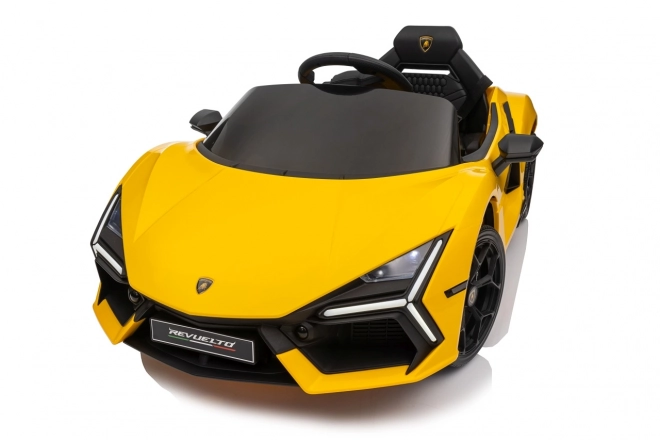 Auto Lamborghini Revuelto žluté