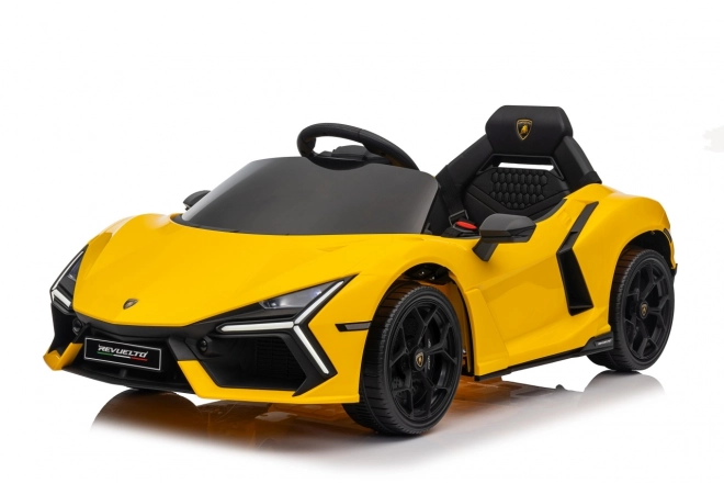 Auto Lamborghini Revuelto žluté