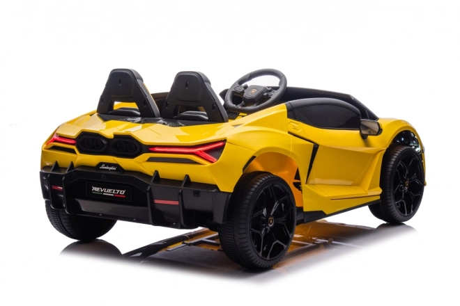 Žluté auto Lamborghini Revuelto XL