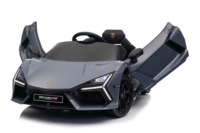 Auto lamborghini revuelto šedé