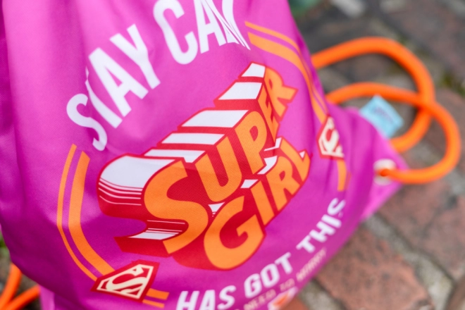 Motivační design Super Girl