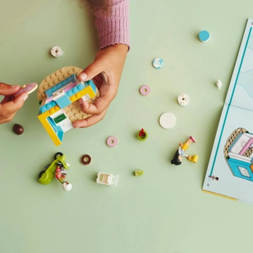 Snadné první stavění se startovní kostkou