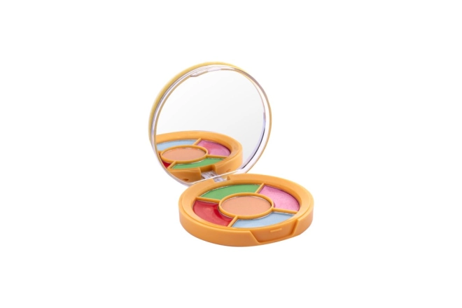 Lesk na rty a make-up v jednom setu