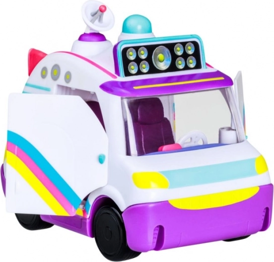 Otevírací dveře a detailní interiér