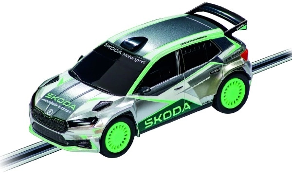 Auto Carrera GO!!! Škoda Fabia RS Rally 2 plast 9 cm zelené