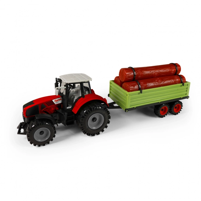 Traktor s přívěsem na dřevo