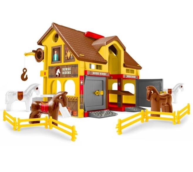 Play House stáje koní