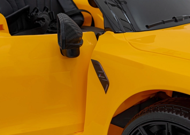 BMW M4 Vehicul Alb – Žluté