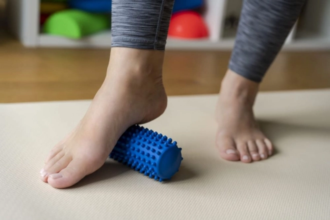 Rovný váleček pro masáž a rehabilitaci černý