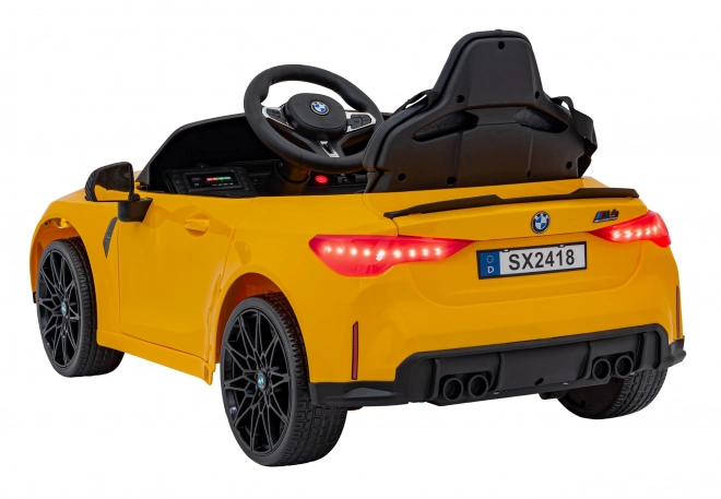 BMW M4 Vehicul Alb – Žluté