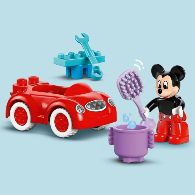 Klub přátel myšky Mickey s autem