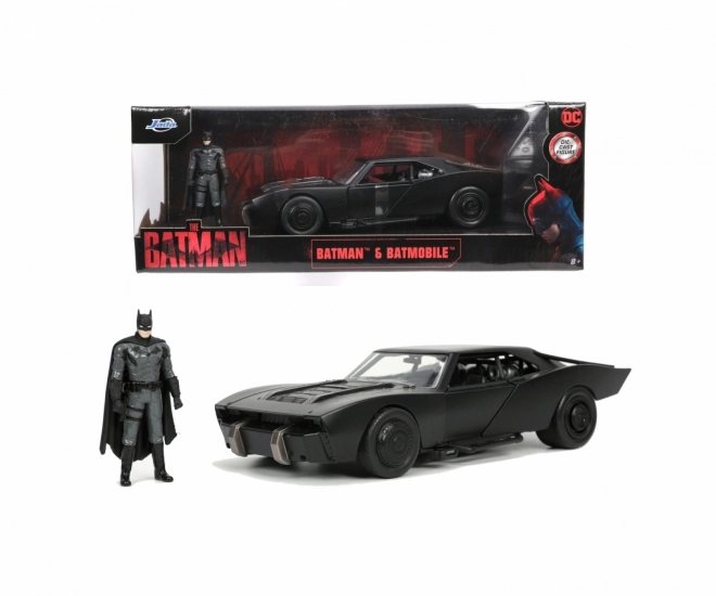 Batmobil Batmana s figurkou 1:24