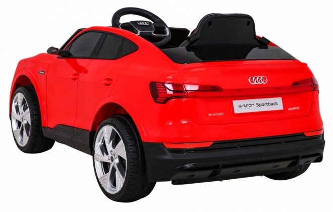 Audi E-Tron Sportback pentru copii + Pilot + tracțiune 4x4 + pornire lentă + radio MP3 + LED – Červená