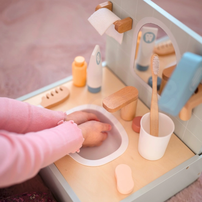 Toaletní sada s dřevěnými doplňky do koupelny od Tooky Toy