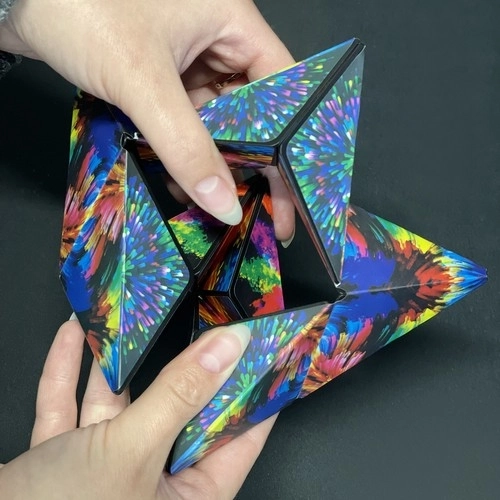 Magnetická antistresová kostka