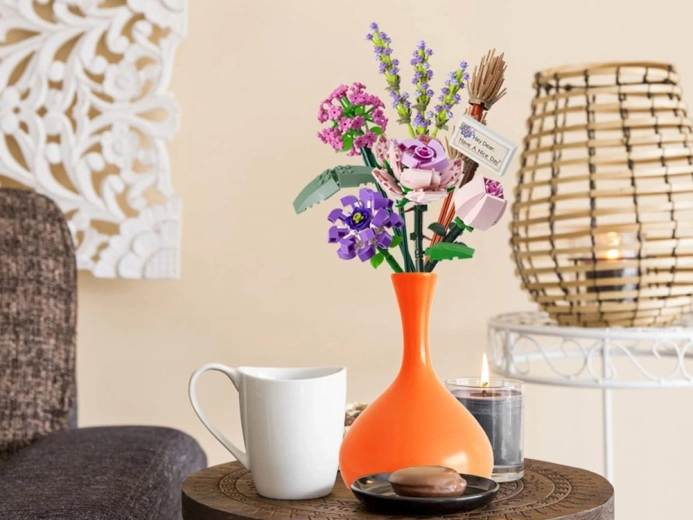 Realistická květinová dekorace bez údržby