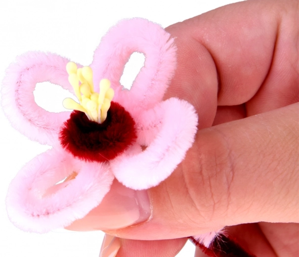 Měkké a ohebné chlupaté drátky