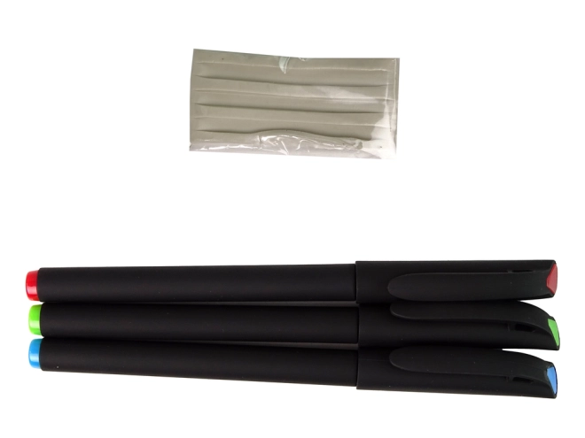 Fixy a modelína pro stabilní výsledky