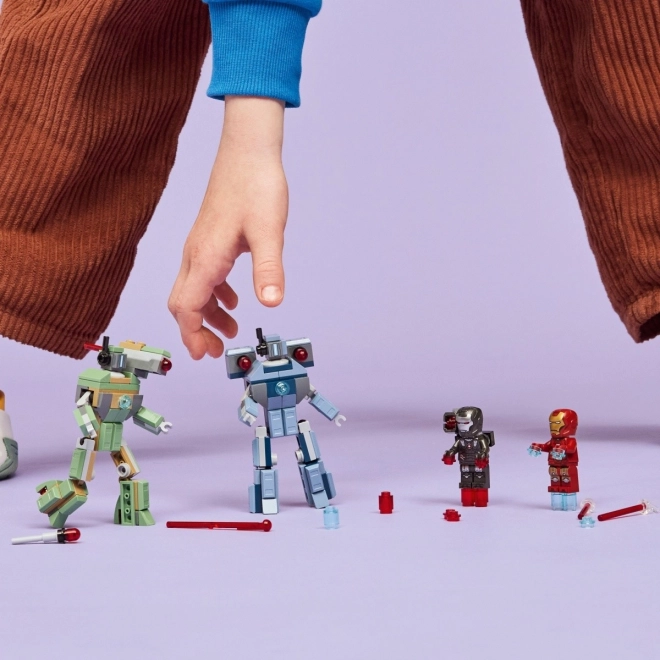Kostky Super Heroes Iron Man a War Machine proti Hammerovým dronům