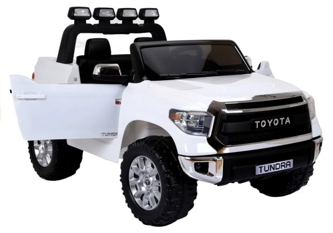 Toyota Tundra dětské akumulátorové auto bílé