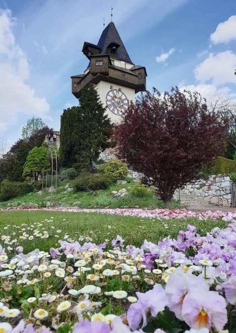 Puzzle 1000 dílků Uhrturm Graz