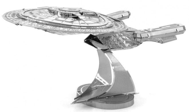METAL EARTH 3D puzzle Star Trek: U.S.S. Enterprise NCC-1701-D