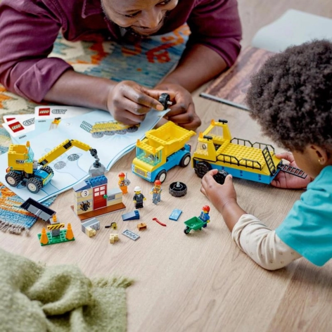 LEGO City 60391 Nákladní auta a jeřáb s demoliční koulí