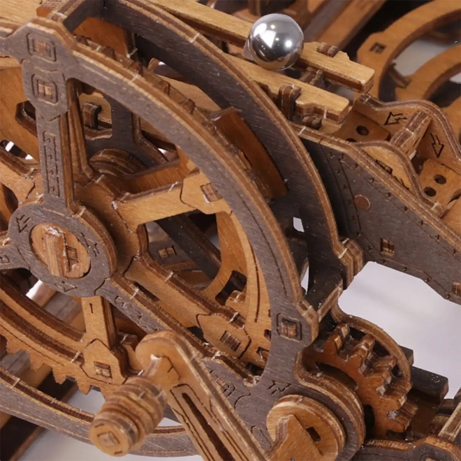 Dřevěná kuličková dráha 3D puzzle